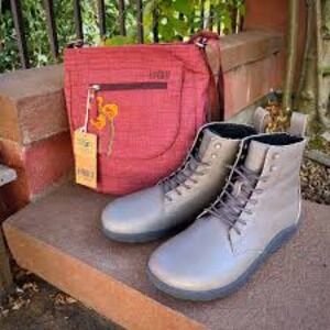 Xero Breckenridge Barefoot Boots Zero Drop Women's Size 8.5